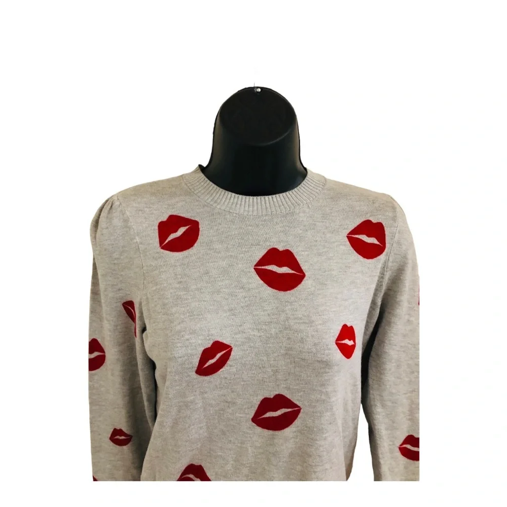 Grey red lipstick femme lips crewneck long sleeve knit sweater size XS brand new